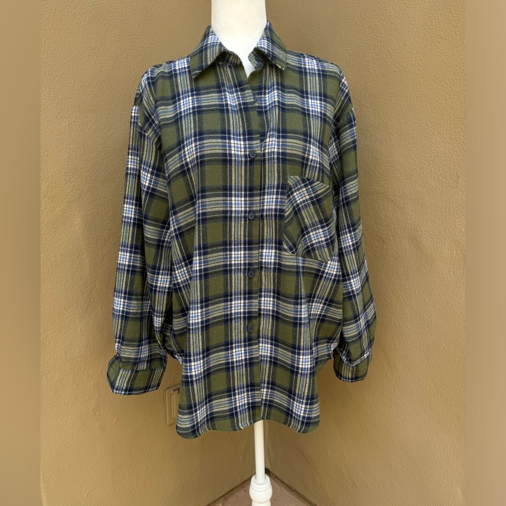 Paid flannel green women’s shirt size S/L lugging look price firm!